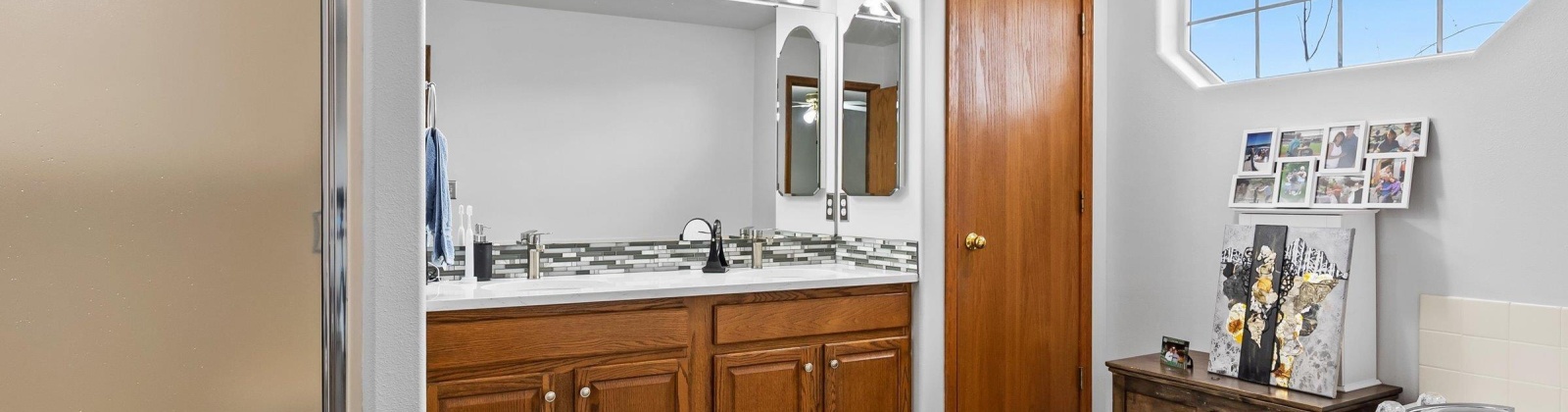 Tamarron Ln, Pasco, Washington 99301, 3 Bedrooms Bedrooms, ,2 BathroomsBathrooms,Site Built-owned Lot,For Sale,Tamarron Ln,283168