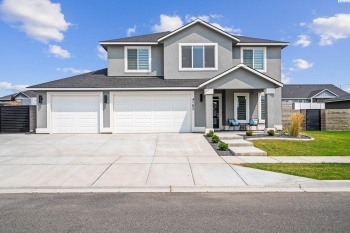 Potlatch St, Richland, Washington 99352, 4 Bedrooms Bedrooms, ,3 BathroomsBathrooms,Site Built-owned Lot,For Sale,Potlatch St,283195