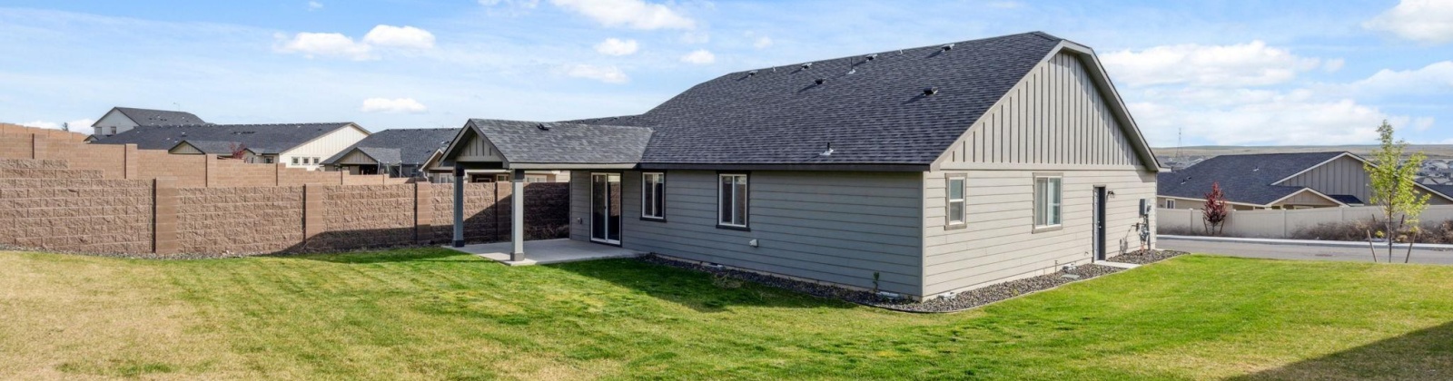 25th Ave., Kennewick, Washington 99338, 3 Bedrooms Bedrooms, ,2 BathroomsBathrooms,Site Built-owned Lot,For Sale,25th Ave.,283252