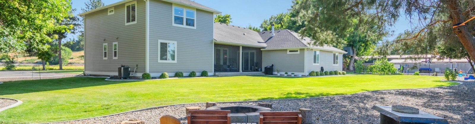 Oak St, Kennewick, Washington 99337, 6 Bedrooms Bedrooms, ,4 BathroomsBathrooms,Site Built-owned Lot,For Sale,Oak St,283262