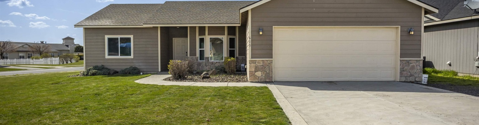 Larkspur Drive, Othello, Washington 99344, 3 Bedrooms Bedrooms, ,2 BathroomsBathrooms,Site Built-owned Lot,For Sale,Larkspur Drive,283272