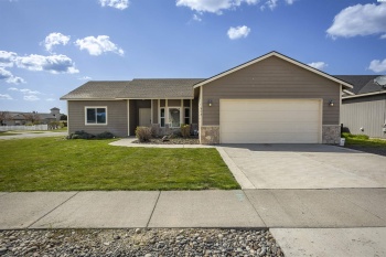 Larkspur Drive, Othello, Washington 99344, 3 Bedrooms Bedrooms, ,2 BathroomsBathrooms,Site Built-owned Lot,For Sale,Larkspur Drive,283272