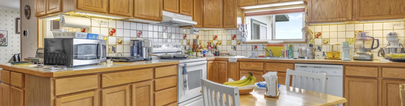 Hudson Rd, Granger, Washington 98932, 4 Bedrooms Bedrooms, ,2 BathroomsBathrooms,Manufactured-owned Lot,For Sale,Hudson Rd,283270