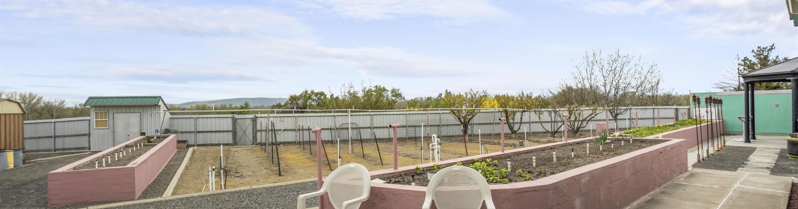 Hudson Rd, Granger, Washington 98932, 4 Bedrooms Bedrooms, ,2 BathroomsBathrooms,Manufactured-owned Lot,For Sale,Hudson Rd,283270