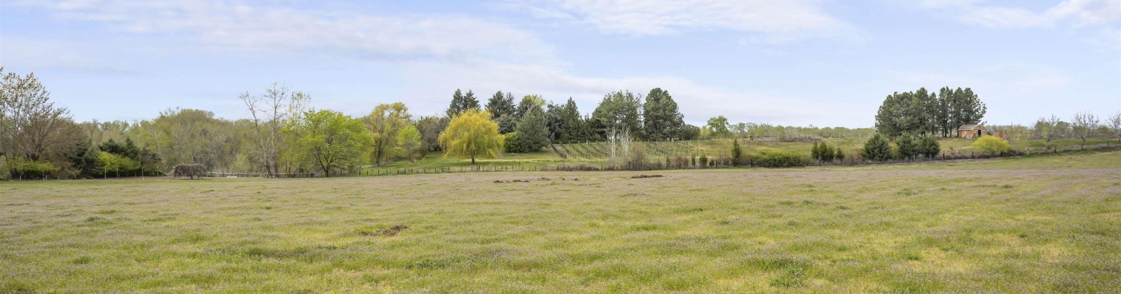 Hudson Rd, Granger, Washington 98932, 4 Bedrooms Bedrooms, ,2 BathroomsBathrooms,Manufactured-owned Lot,For Sale,Hudson Rd,283270