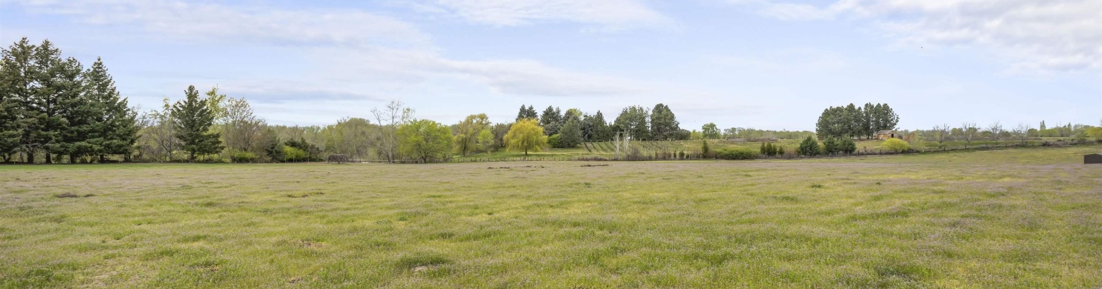 Hudson Rd, Granger, Washington 98932, 4 Bedrooms Bedrooms, ,2 BathroomsBathrooms,Manufactured-owned Lot,For Sale,Hudson Rd,283270
