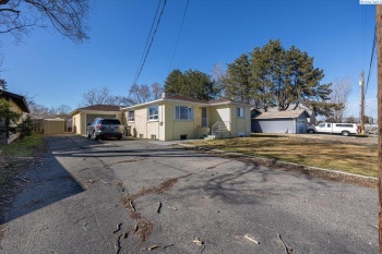 41st Ave, West Richland, Washington 99353, 3 Bedrooms Bedrooms, ,2 BathroomsBathrooms,Site Built-owned Lot,For Sale,41st Ave,283266