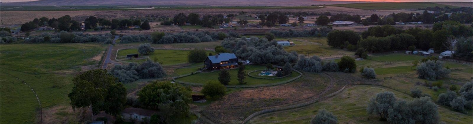Yakima River Drive, West Richland, Washington 99352, 4 Bedrooms Bedrooms, ,6 BathroomsBathrooms,Site Built-owned Lot,For Sale,Yakima River Drive,283330