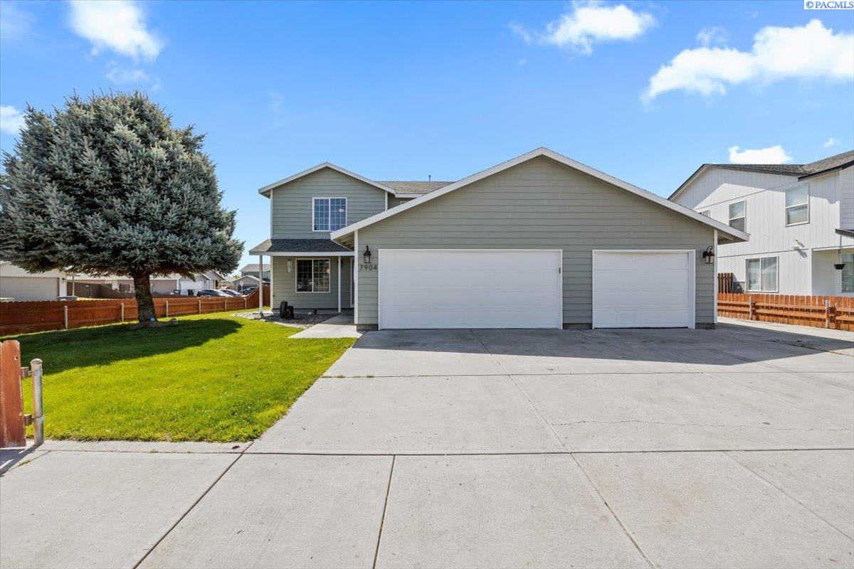 Spieden Dr, Pasco, Washington 99301, 4 Bedrooms Bedrooms, 0 ,3 BathroomsBathrooms,Houses,For Sale,Spieden Dr,0,283349