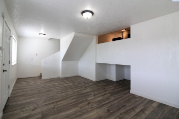 Main Street, Kennewick, Washington 99337, 2 Bedrooms Bedrooms, ,1 BathroomBathrooms,Site Built-owned Lot,For Rent,Main Street,283341