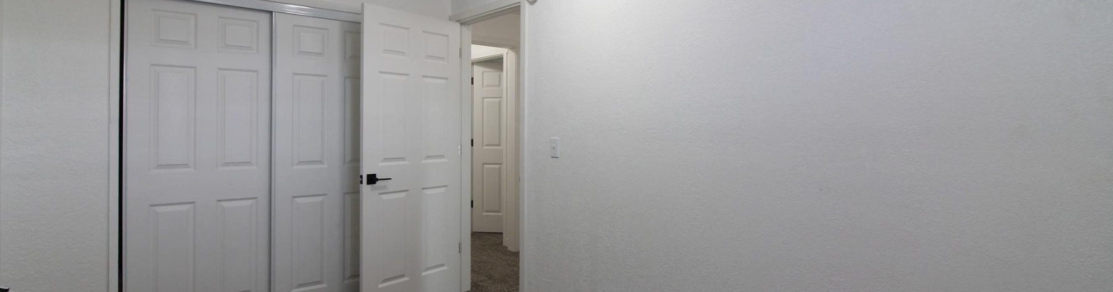 Main Street, Kennewick, Washington 99337, 2 Bedrooms Bedrooms, ,1 BathroomBathrooms,Site Built-owned Lot,For Rent,Main Street,283341