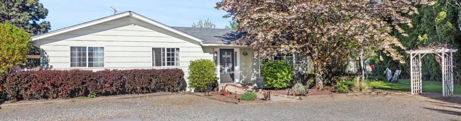 1739 PR NW, Grandview, Washington 98930, 3 Bedrooms Bedrooms, ,2 BathroomsBathrooms,For Sale,1739 PR NW,283370