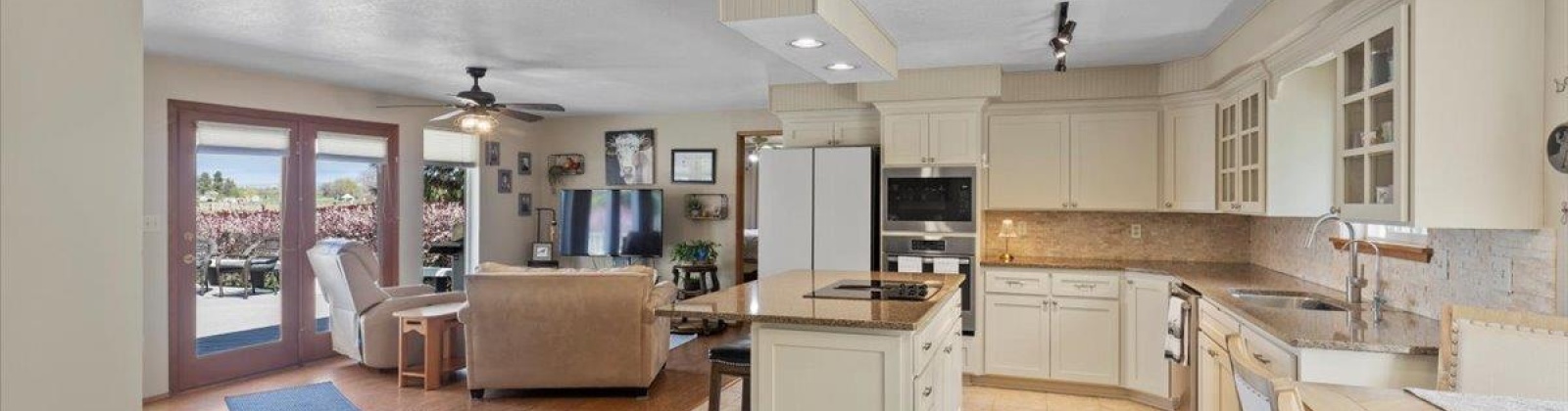 1739 PR NW, Grandview, Washington 98930, 3 Bedrooms Bedrooms, ,2 BathroomsBathrooms,For Sale,1739 PR NW,283370