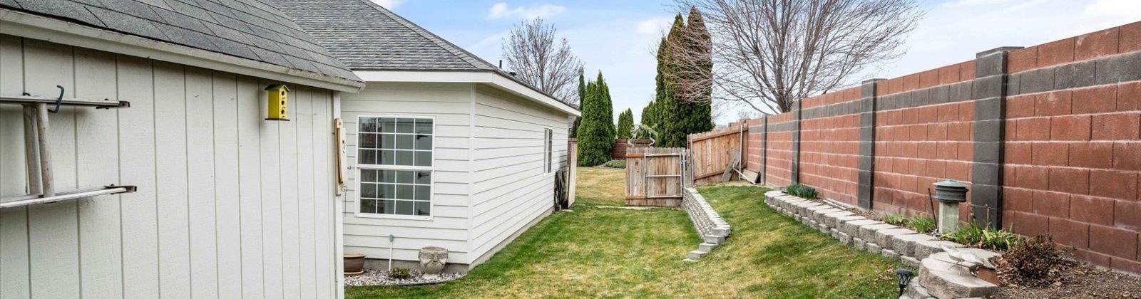 Center Blvd, Richland, Washington 99352, 3 Bedrooms Bedrooms, ,2 BathroomsBathrooms,Site Built-owned Lot,For Sale,Center Blvd,282380