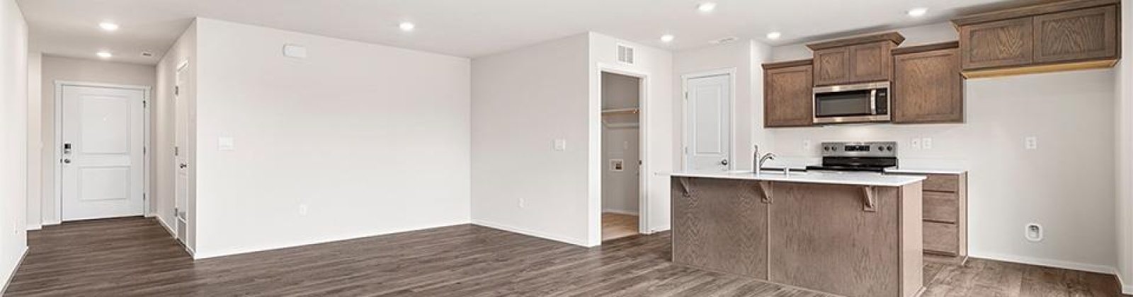 Dunsmuir, Pasco, Washington 99301, 3 Bedrooms Bedrooms, ,2 BathroomsBathrooms,For Sale,Dunsmuir,283376