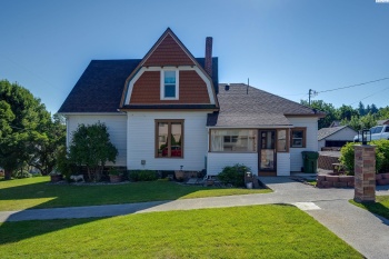 Fairview St, Colfax, Washington 99111-1512, 4 Bedrooms Bedrooms, ,2 BathroomsBathrooms,Site Built-owned Lot,For Sale,Fairview St,282384