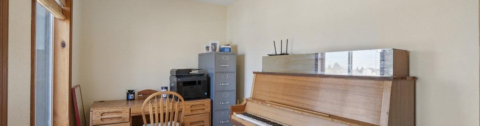 Robert St, Pullman, Washington 99163, 4 Bedrooms Bedrooms, ,4 BathroomsBathrooms,Site Built-owned Lot,For Sale,Robert St,283404