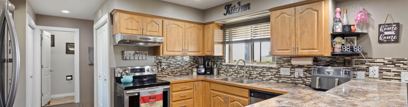 Maple Grove Road, Sunnyside, Washington 98944, 5 Bedrooms Bedrooms, ,2 BathroomsBathrooms,Site Built-owned Lot,For Sale,Maple Grove Road,282396