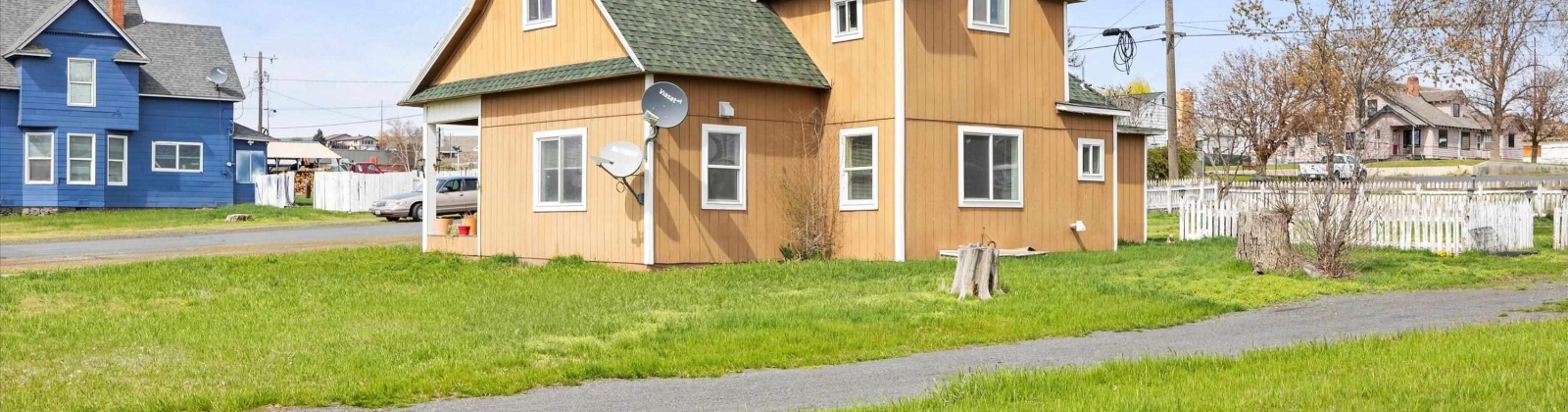 I St, Lind, Washington 99341, 4 Bedrooms Bedrooms, ,2 BathroomsBathrooms,Site Built-owned Lot,For Sale,I St,283432