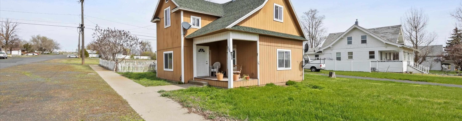 I St, Lind, Washington 99341, 4 Bedrooms Bedrooms, ,2 BathroomsBathrooms,Site Built-owned Lot,For Sale,I St,283432