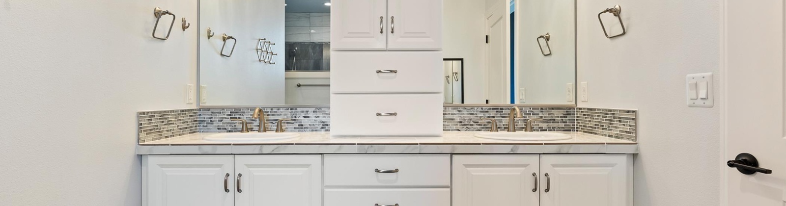 Collins Rd, West Richland, Washington 99353, 4 Bedrooms Bedrooms, ,4 BathroomsBathrooms,For Sale,Collins Rd,283419