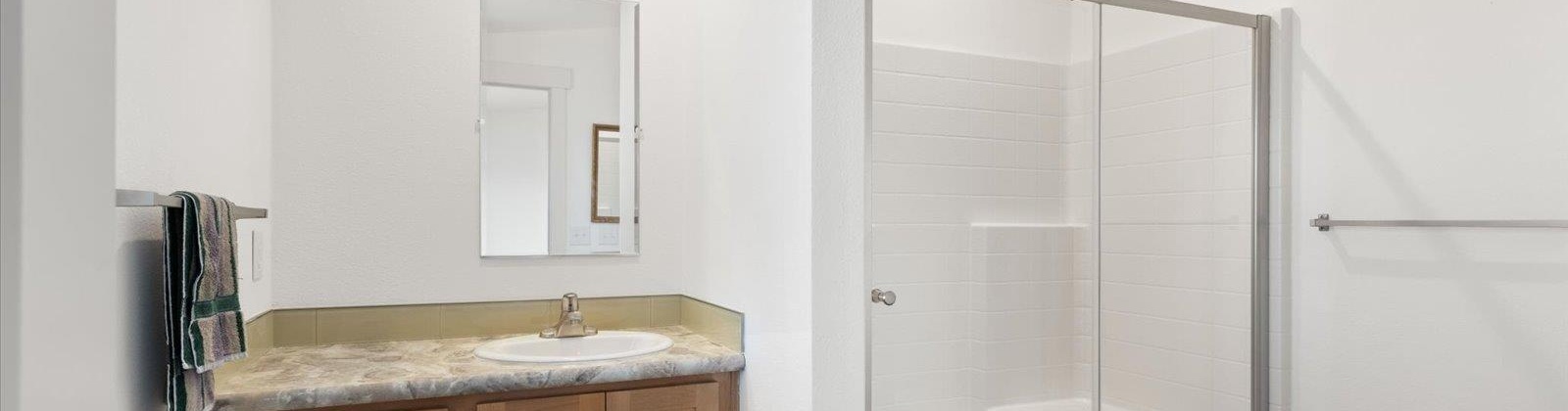 Harrison Pl, Kennewick, Washington 99336, 3 Bedrooms Bedrooms, ,2 BathroomsBathrooms,Manufactured Rented Lot,For Sale,Harrison Pl,283417