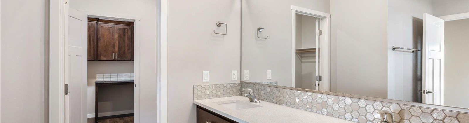 Conway Pl, Kennewick, Washington 99337, 3 Bedrooms Bedrooms, ,3 BathroomsBathrooms,For Sale,Conway Pl,282429