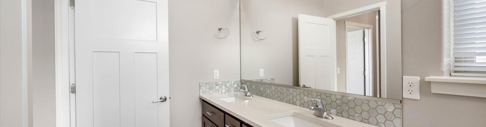 Conway Pl, Kennewick, Washington 99337, 3 Bedrooms Bedrooms, ,3 BathroomsBathrooms,For Sale,Conway Pl,282429