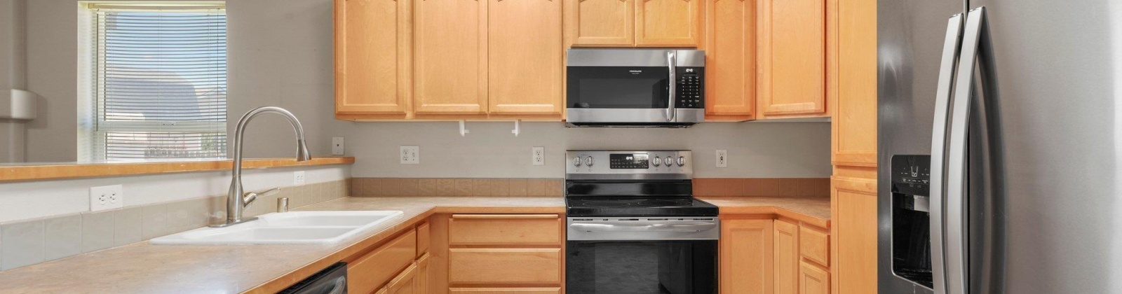 Young Street, Kennewick, Washington 99336, 3 Bedrooms Bedrooms, ,2 BathroomsBathrooms,Site Built-owned Lot,For Sale,Young Street,283444