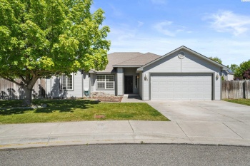 Young Street, Kennewick, Washington 99336, 3 Bedrooms Bedrooms, ,2 BathroomsBathrooms,Site Built-owned Lot,For Sale,Young Street,283444