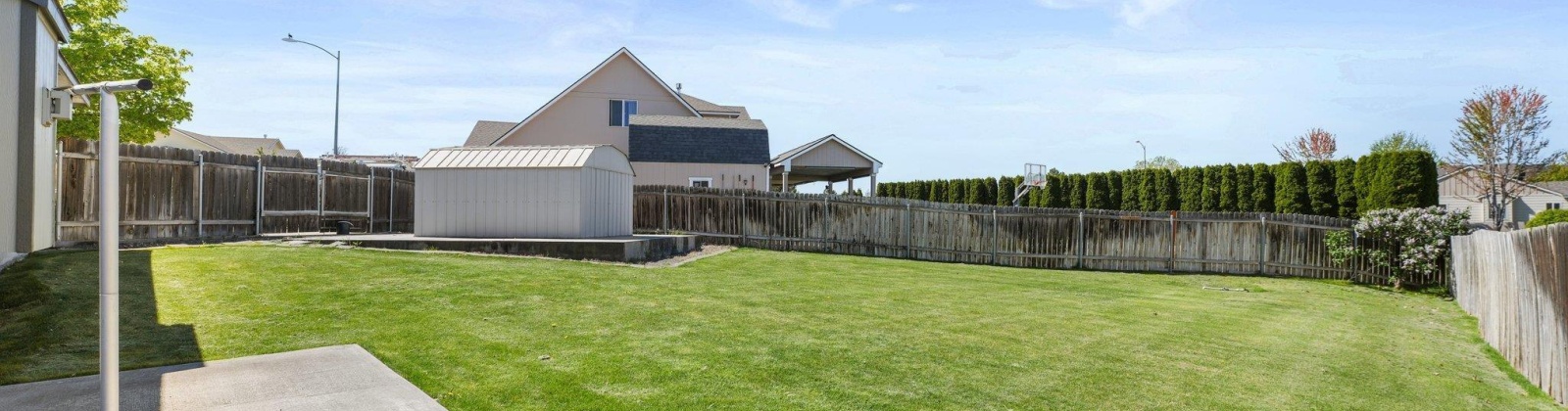 Young Street, Kennewick, Washington 99336, 3 Bedrooms Bedrooms, ,2 BathroomsBathrooms,Site Built-owned Lot,For Sale,Young Street,283444