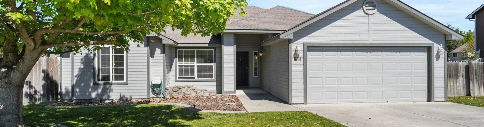 Young Street, Kennewick, Washington 99336, 3 Bedrooms Bedrooms, ,2 BathroomsBathrooms,Site Built-owned Lot,For Sale,Young Street,283444