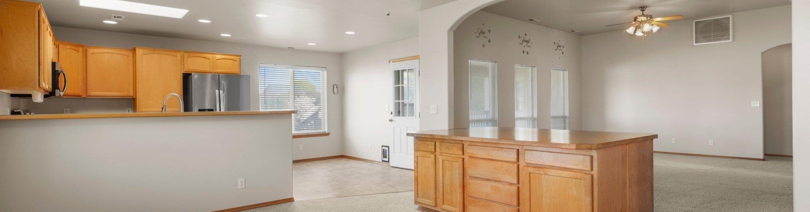 Young Street, Kennewick, Washington 99336, 3 Bedrooms Bedrooms, ,2 BathroomsBathrooms,Site Built-owned Lot,For Sale,Young Street,283444