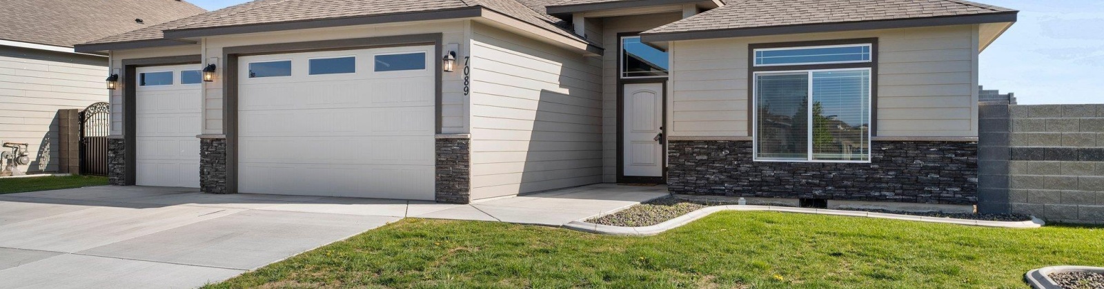 35th Ave, Kennewick, Washington 99338, 4 Bedrooms Bedrooms, ,2 BathroomsBathrooms,For Sale,35th Ave,283448