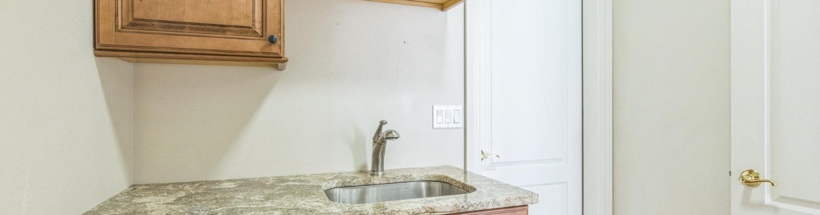 42nd Ave, Kennewick, Washington 99337, 5 Bedrooms Bedrooms, ,3 BathroomsBathrooms,Site Built-owned Lot,For Sale,42nd Ave,283474