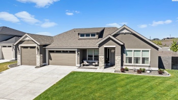 Nottingham Dr, Pasco, Washington 99301, 4 Bedrooms Bedrooms, ,3 BathroomsBathrooms,Site Built-owned Lot,For Sale,Nottingham Dr,283494