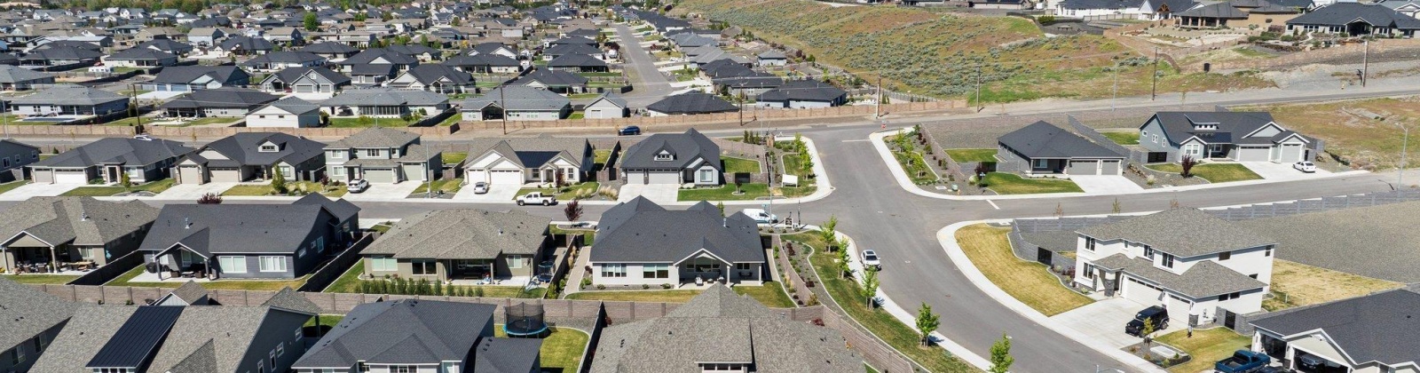 Nottingham Dr, Pasco, Washington 99301, 4 Bedrooms Bedrooms, ,3 BathroomsBathrooms,Site Built-owned Lot,For Sale,Nottingham Dr,283494
