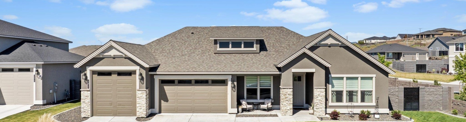 Nottingham Dr, Pasco, Washington 99301, 4 Bedrooms Bedrooms, ,3 BathroomsBathrooms,Site Built-owned Lot,For Sale,Nottingham Dr,283494