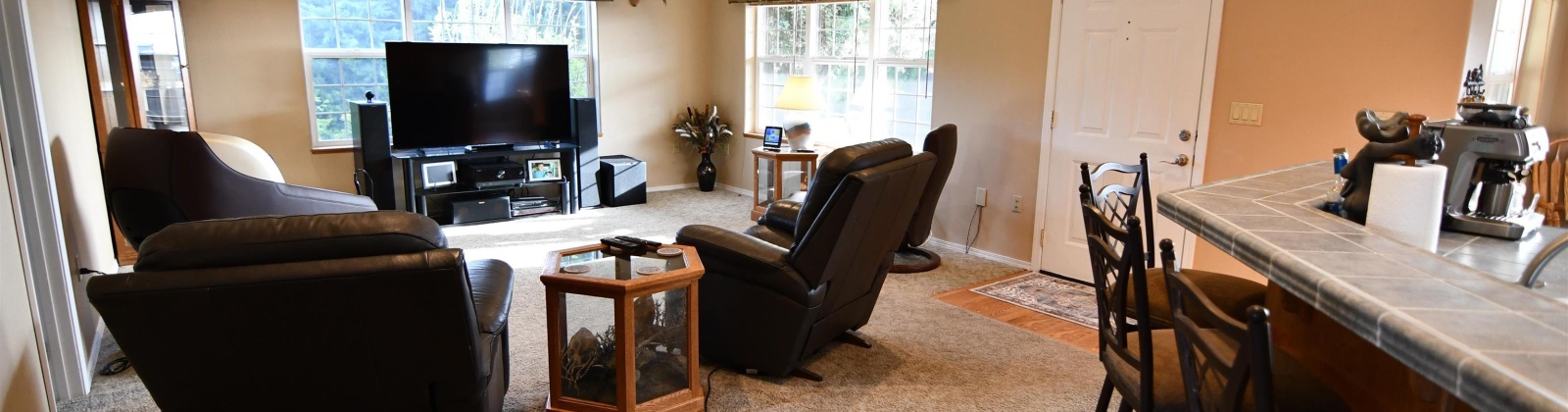 3rd Ave, Plymouth, Washington 99346, 2 Bedrooms Bedrooms, ,1 BathroomBathrooms,For Sale,3rd Ave,283488