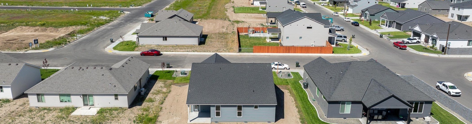 Diamond Ave, Grandview, Washington 98930, 3 Bedrooms Bedrooms, ,2 BathroomsBathrooms,Site Built-owned Lot,For Sale,Diamond Ave,282561