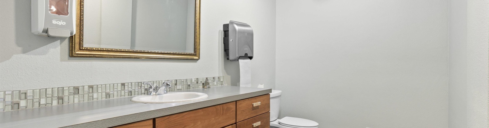 Columbia St, Pasco, Washington 99301, ,11 BathroomsBathrooms,Special Use,For Sale,Columbia St,284669