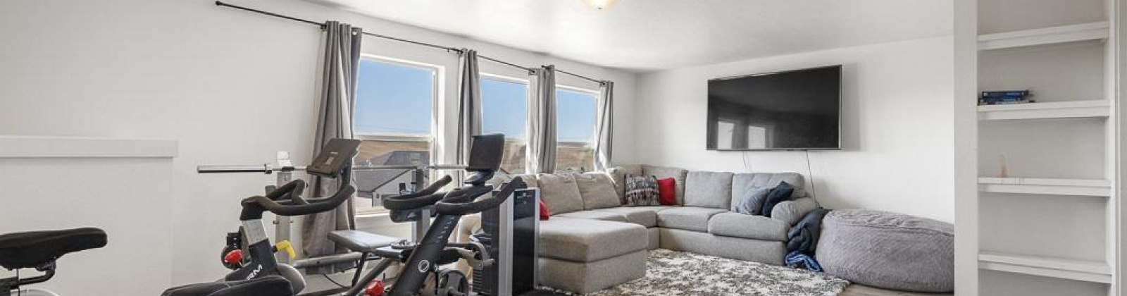 Umatilla Court, Pullman, Washington 99163, 4 Bedrooms Bedrooms, ,3 BathroomsBathrooms,Site Built-owned Lot,For Sale,Umatilla Court,283524