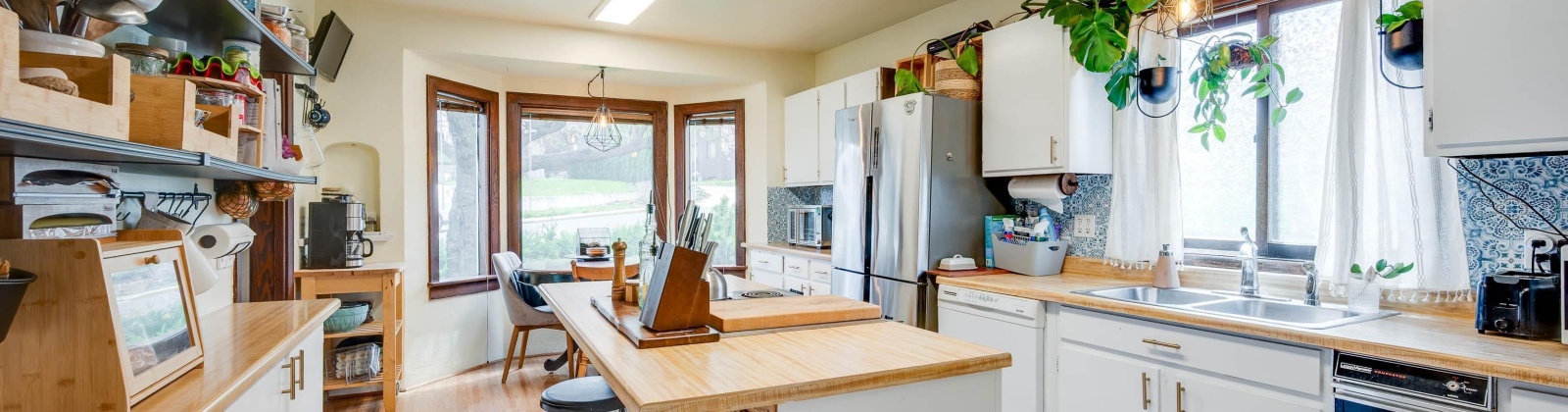 Mill Street, Colfax, Washington 99111, 5 Bedrooms Bedrooms, ,3 BathroomsBathrooms,Site Built-owned Lot,For Sale,Mill Street,283521