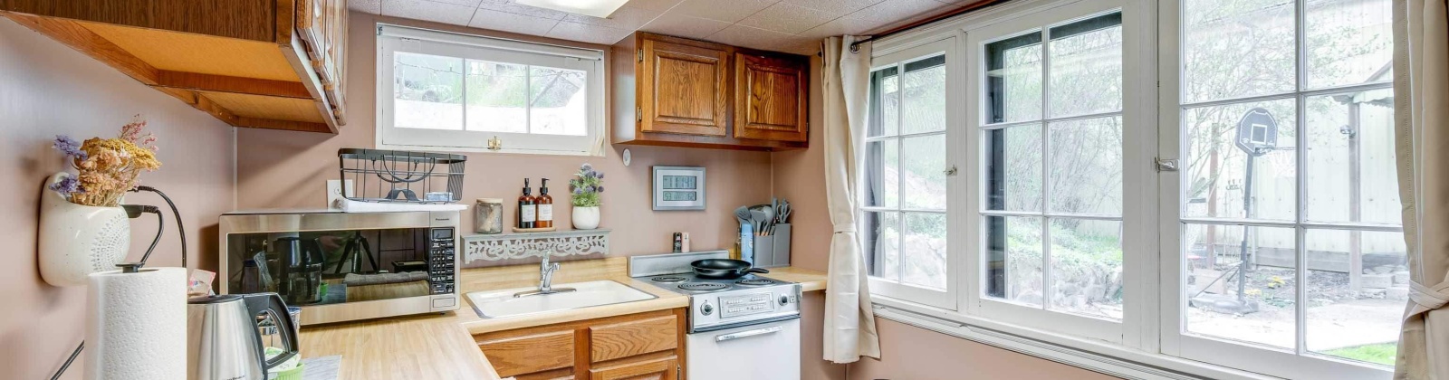 Mill Street, Colfax, Washington 99111, 5 Bedrooms Bedrooms, ,3 BathroomsBathrooms,Site Built-owned Lot,For Sale,Mill Street,283521