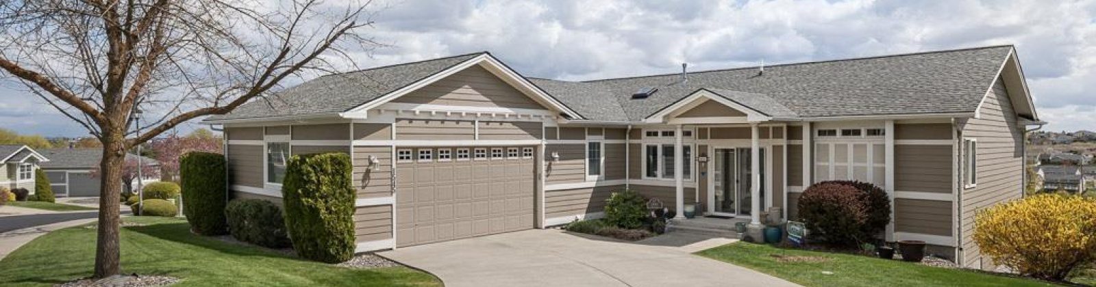 Capri Court, Pullman, Washington 99163, 4 Bedrooms Bedrooms, ,3 BathroomsBathrooms,Condo,For Sale,Capri Court,283536
