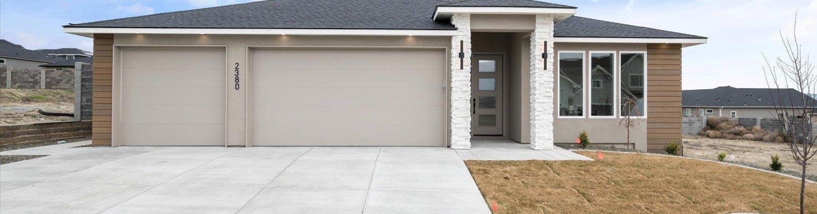 Upriver, Richland, Washington 99352, 4 Bedrooms Bedrooms, ,3 BathroomsBathrooms,Site Built-owned Lot,For Sale,Upriver,282643