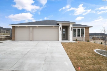 Upriver, Richland, Washington 99352, 4 Bedrooms Bedrooms, ,3 BathroomsBathrooms,Site Built-owned Lot,For Sale,Upriver,282643