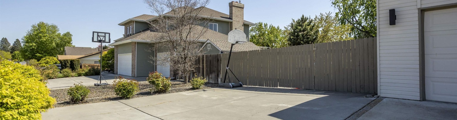 Shaw Street, Richland, Washington 99354, 5 Bedrooms Bedrooms, ,3 BathroomsBathrooms,Site Built-owned Lot,For Sale,Shaw Street,283561
