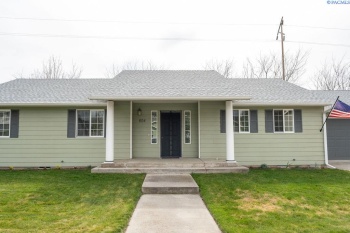 Mockingbird Dr, College Place, Washington 99324, 3 Bedrooms Bedrooms, ,2 BathroomsBathrooms,Site Built-owned Lot,For Sale,Mockingbird Dr,282664