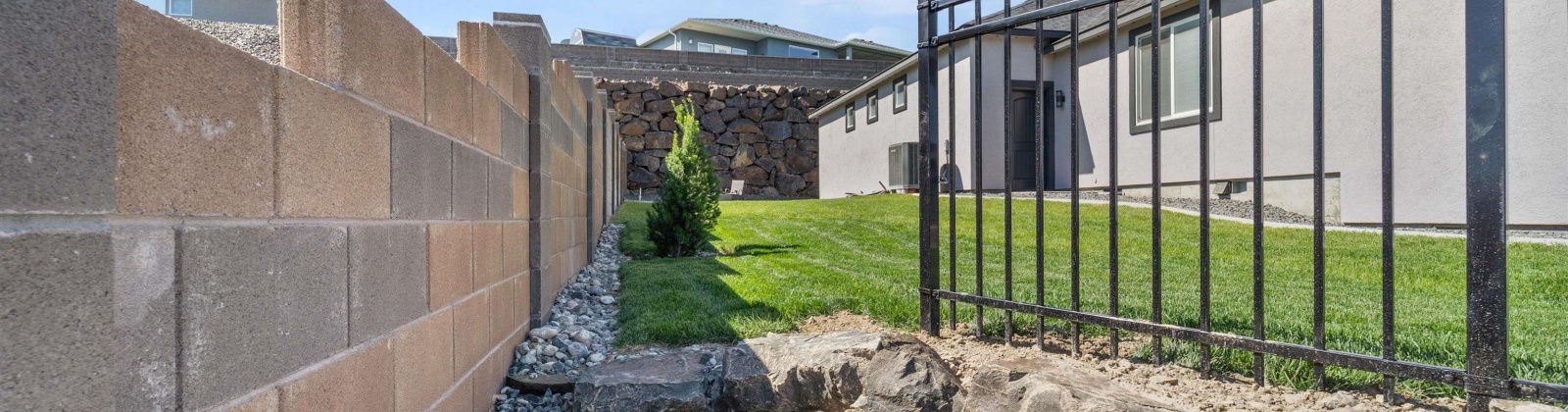 Cyprus Loop, West Richland, Washington 99353, 3 Bedrooms Bedrooms, ,2 BathroomsBathrooms,Site Built-owned Lot,For Sale,Cyprus Loop,283573